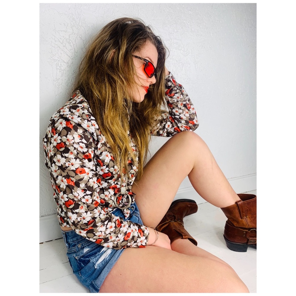 50% OFF Vintage 70’s Floral Flare Collar Shirt - Picture 6 of 8